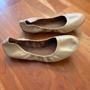 LUCKY BRAND NUDE LEATHER BALLET FLATS SIZE 9.5 - NWOT -NEVER WORN